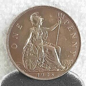 Circulated 1928 British One Penny George V Coin Made of Bronze!!